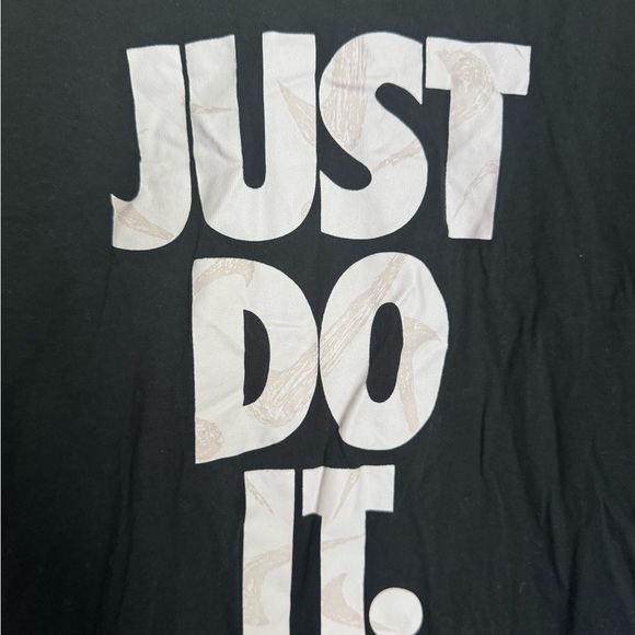 Nike Black 'Just Do It' T-Shirt - Picture 2 of 4